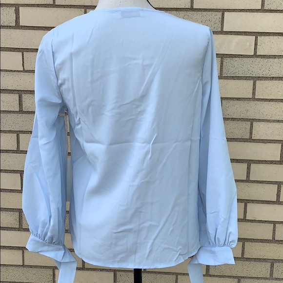 ❌DONATED❌Pale Blue Pearl Button Up V-neck Blouse Top - Picture 5 of 8
